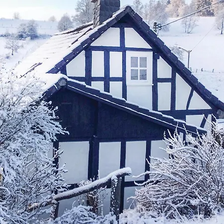 3 Bedroom Cozy In