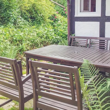 3 Bedroom Cozy In Holiday home Friesenhagen