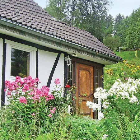 3 Bedroom Cozy In